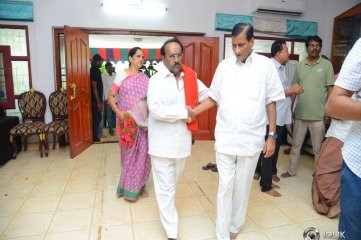 Celebrities Pay Homage to Vijaya Nirmala Garu